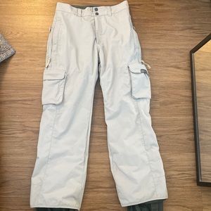 BURTON cream snowboard pants- great condition, barely worn. Size M